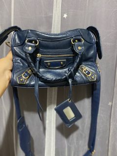 (Kategori: ) berada di . Dikirim oleh adoptthempreloved (ID iklan 1215610935, Gambar 1). Deskripsi: .