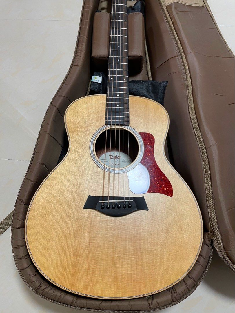 Taylor GS Mini (美品・保証書・説明書付) アコースティックギター