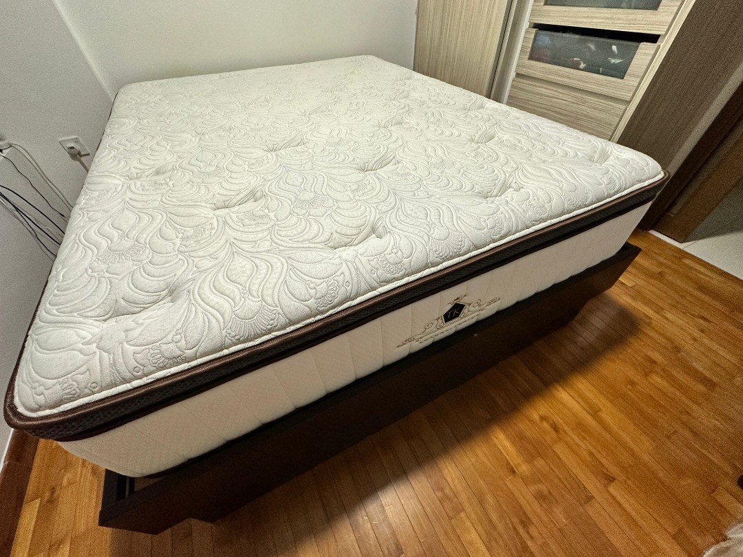 Tilam King (Queen size Luxury series mattress) *10 year warranty