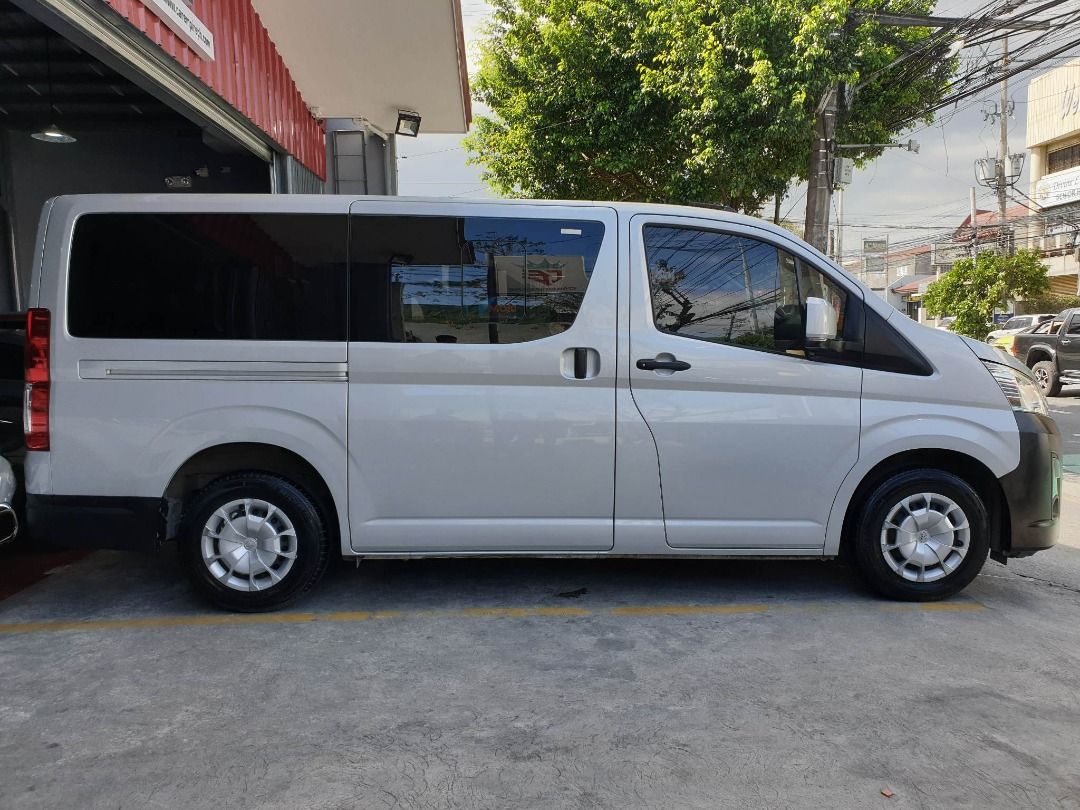 Find Your Perfect Used Toyota Hiace: $10K $15K Budget Edition - qde63m6