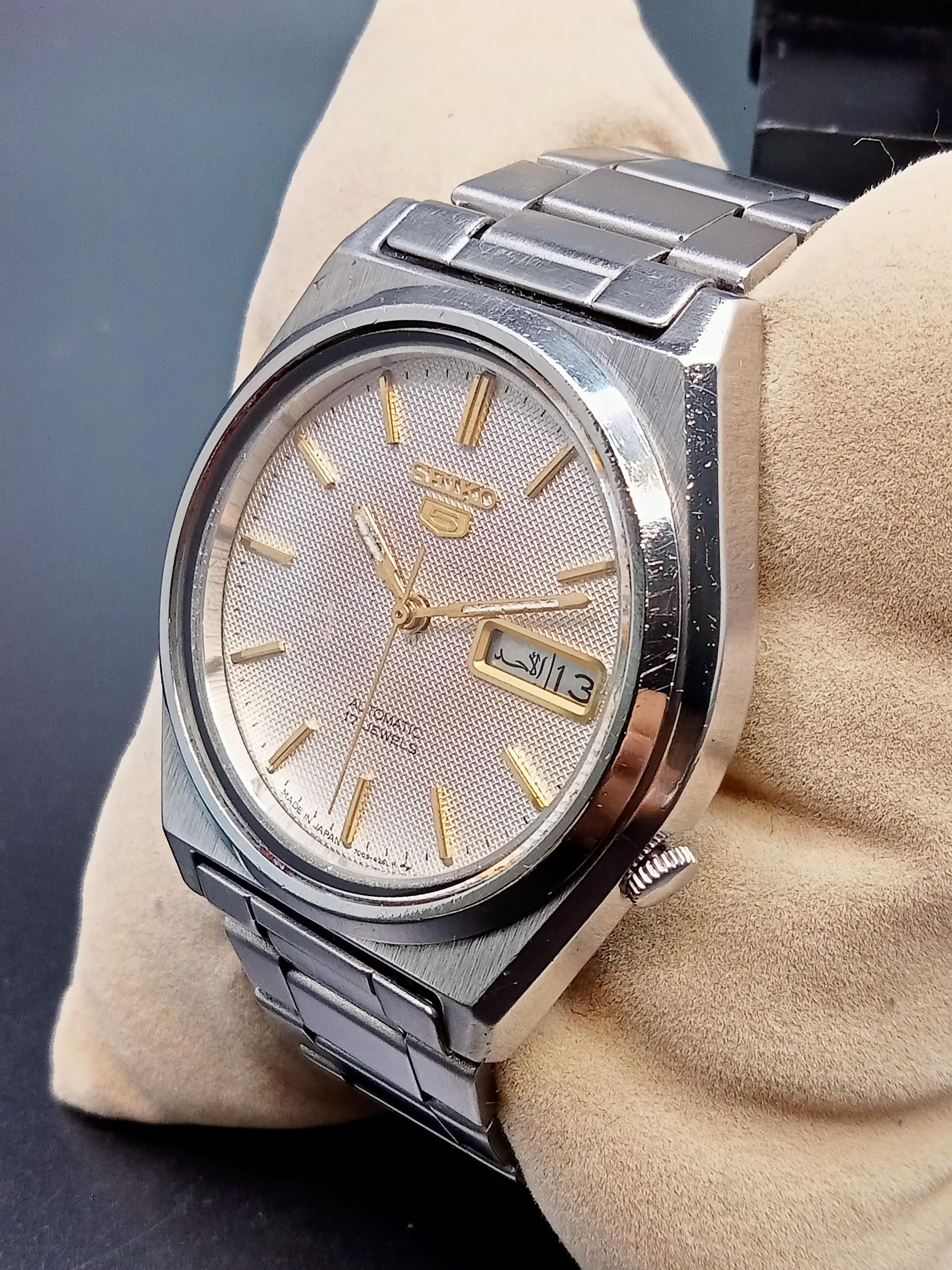 Very Rare Vintage January 1985 Seiko 5 DAINI 7009 3111 17J