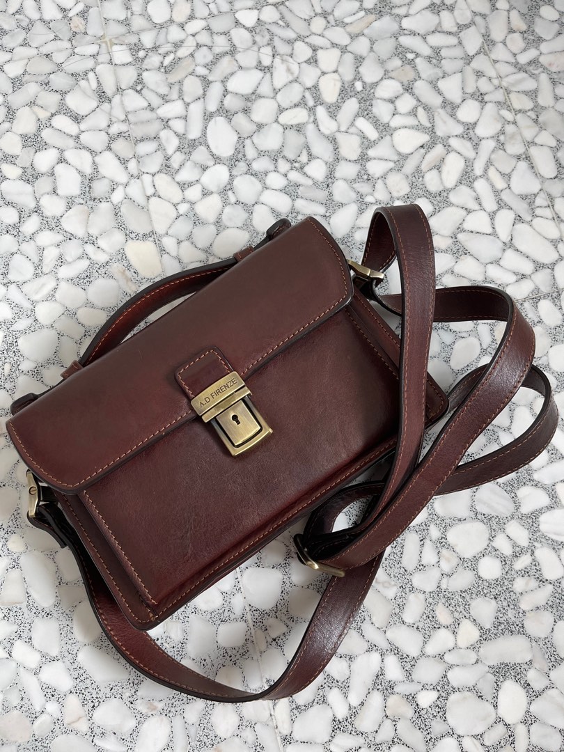 Classic Leather Box Bag