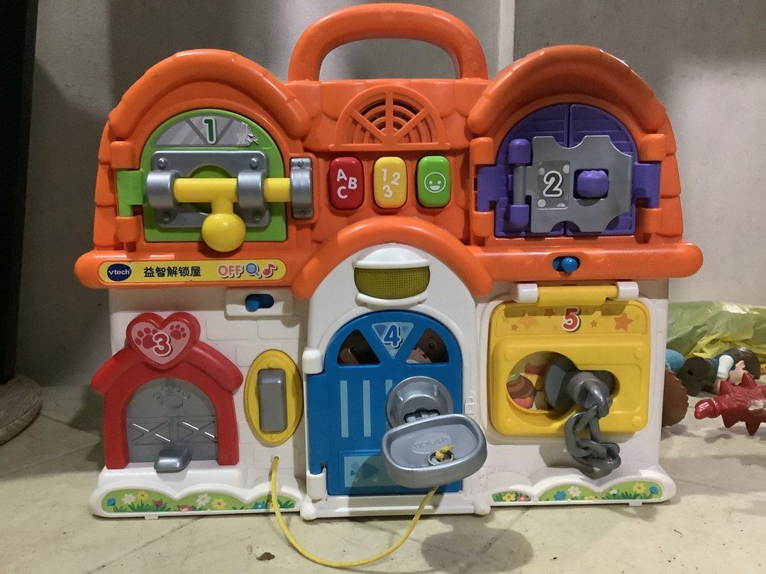 Vtech Latches and Doors Busy Board, Hobbies & Toys, Toys & Games on