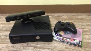 XBOX 360 w/ Kinect and Games