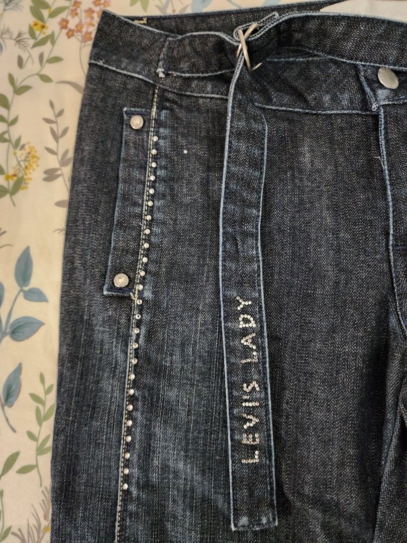 Y2k levis bedazzled jeans, Women's Fashion, Bottoms, Jeans & Leggings on  Carousell