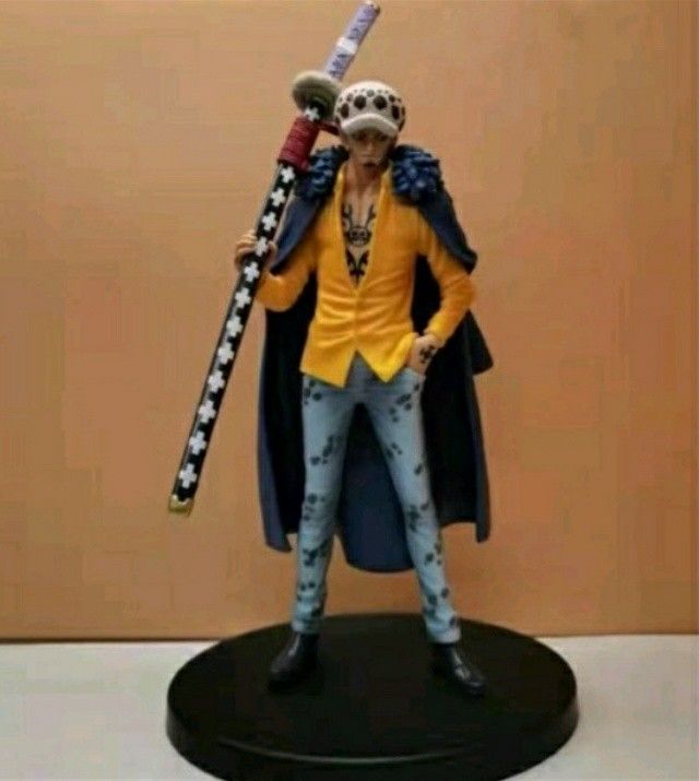 17 cm One Piece Trafalgar Law figure, Hobbies & Toys, Toys & Games on