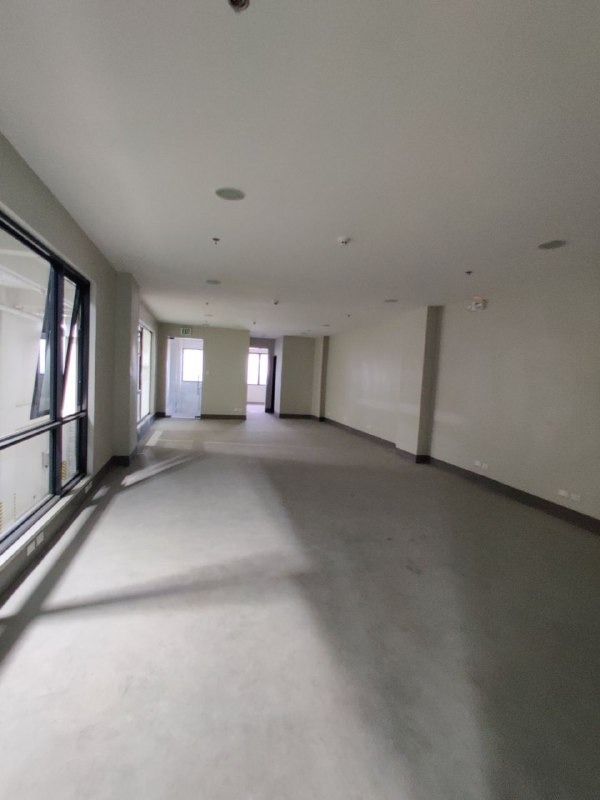 5 Storey Office/Warehouse Bldg. in Project 4, Quezon City, Property