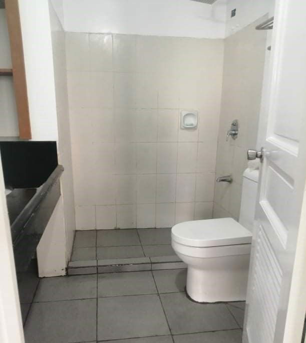 62sqm 2BR condo for rent in Manila Near PUP, UERM, LRT V Mapa and SM