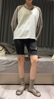 正韓灰白拼接上衣
