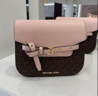 (Category: ) located in . Submitted by janelovebagswatchesshoesph (Listing ID 1215758717, Image 1). Description: .