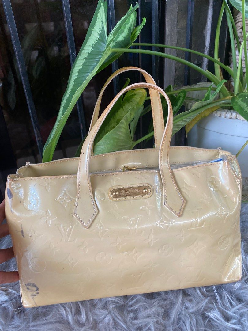 Shop Louis Vuitton EPI 2023-24FW Unisex Leather Small Shoulder Bag
