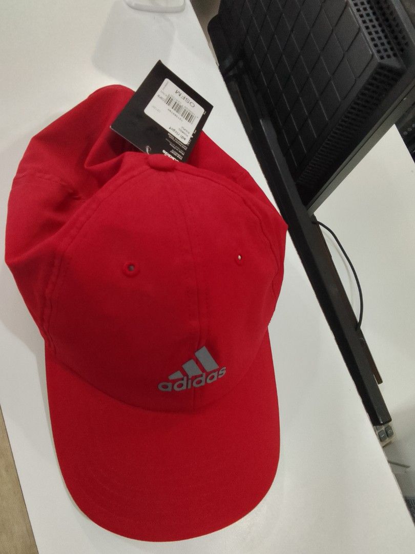 Adidas golf cap, Sports Equipment, Sports & Games, Golf on Carousell