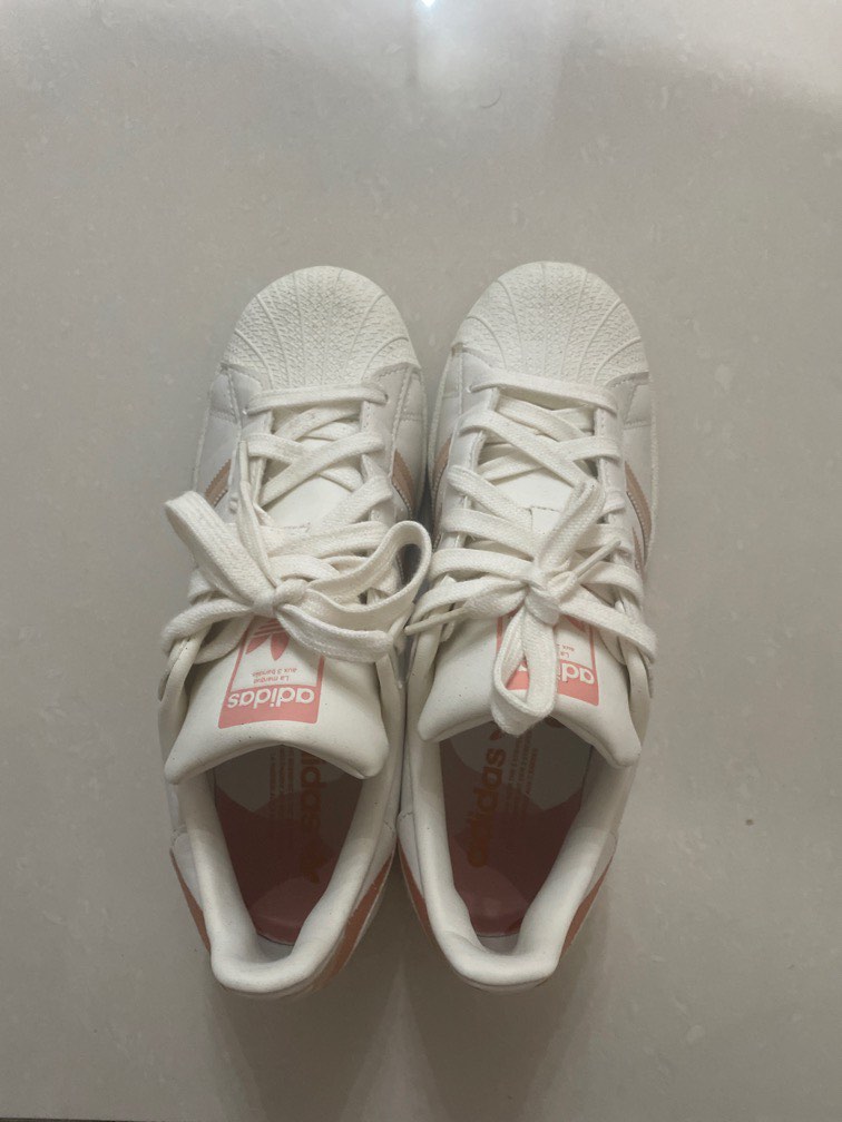 Adidas shop superstar queensway