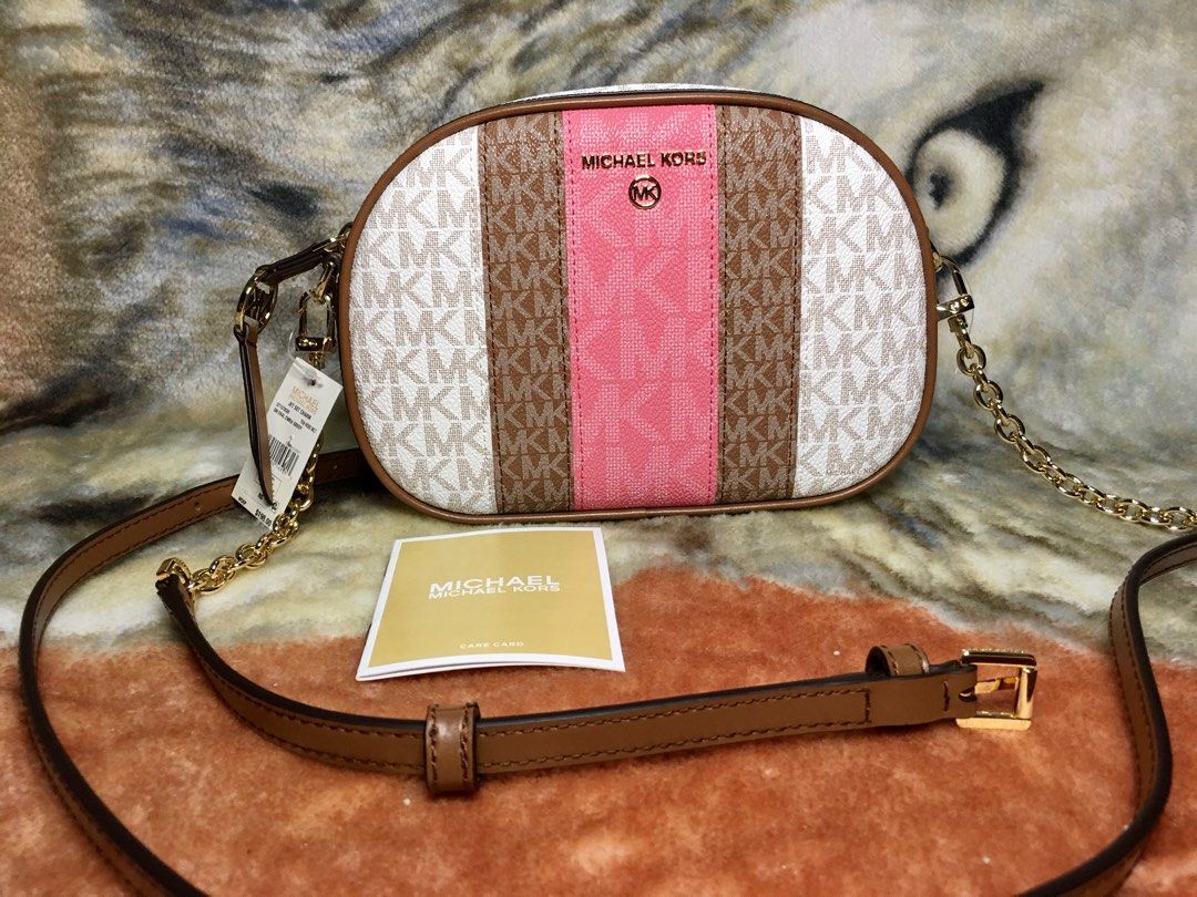 Authentic Michael Kors Jet Set Charm Camera Xbody, Women's Fashion, Bags &  Wallets, Cross-body Bags on Carousell