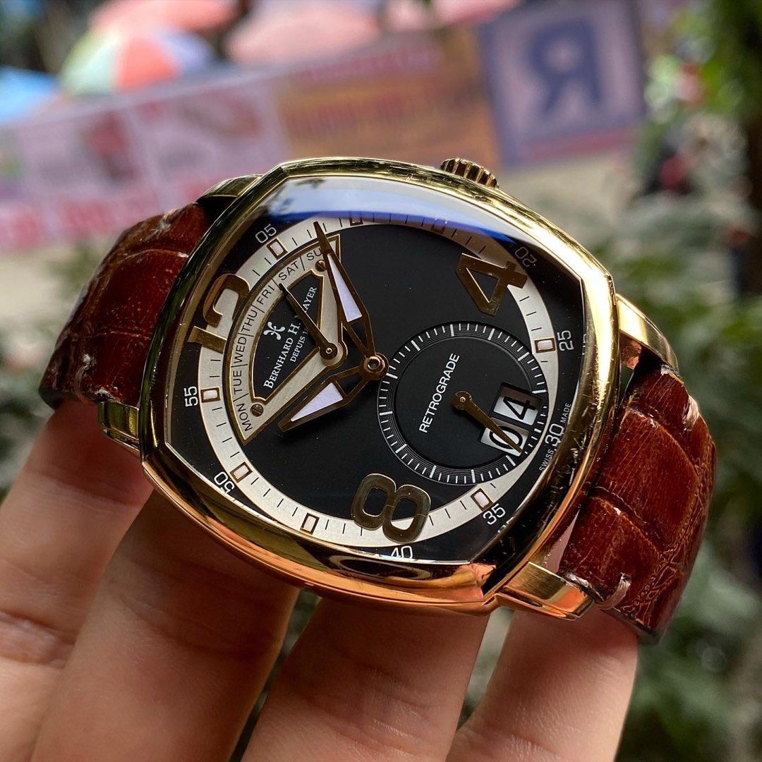 Bernhard H. Mayer Retrograde Limited Edition Ref. B5103 Quartz Movement Dim. 40x43mm