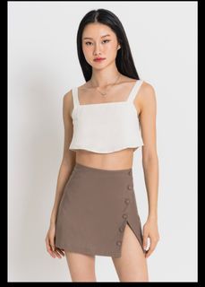 BNWOT yhf young hungry free peekaboo skorts in coffee brown xs