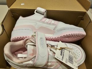 (Category: ) located in . Submitted by shopezine7 (Listing ID 1215747458, Image 1). Description: .