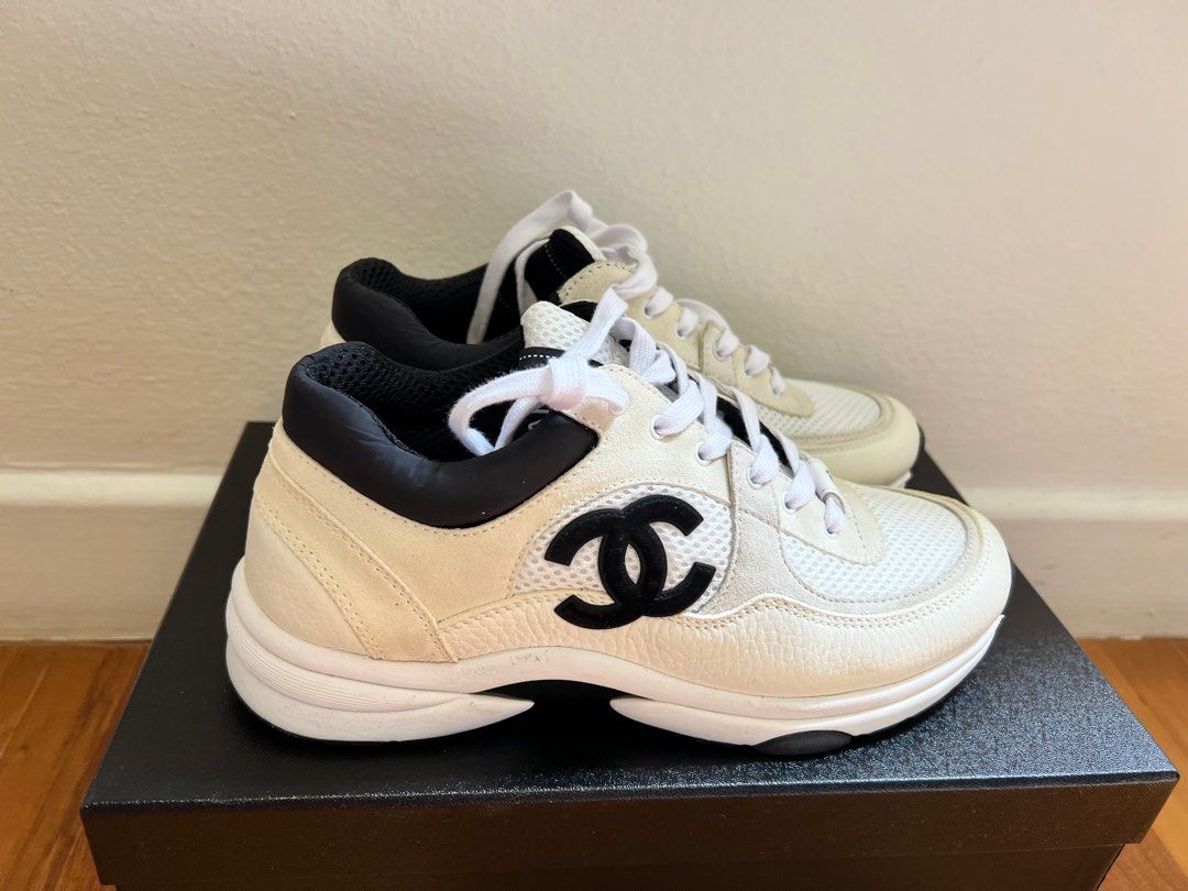 Chanel Black and White Sneaker 38.5