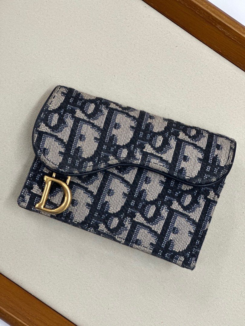 Christian Dior Wallet card holder, 女裝, 手袋及銀包, 銀包、卡片套 Carousell