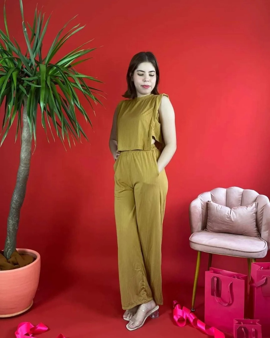 COCO SET, Women's Fashion, Dresses & Sets, Sets or Coordinates on Carousell