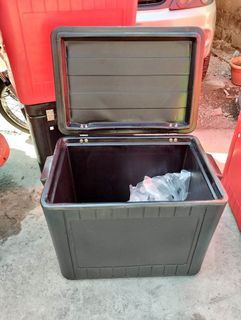 Cooler box ice chest