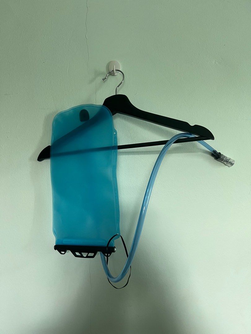 Decathlon 2L Hydration Bladder Water Bag for Hiking Running