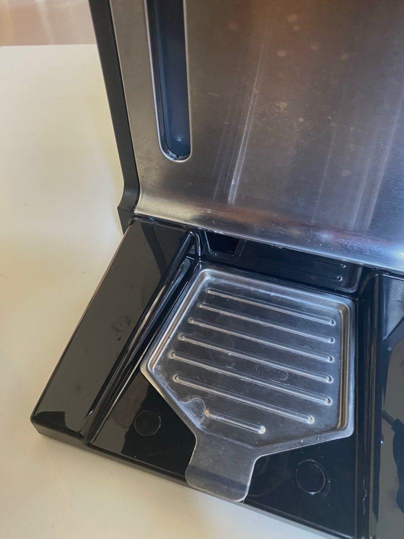 DeLonghi Pump Espresso Machine / Coffee Maker (Category: Coffee Machines & Makers) located in Calamba. Submitted by nemstudio (Listing ID 1215855529, Image 3). Description: DeLonghi Pump Espresso Machine / Coffee Maker ECP 35.31 - Lightly used for one year. With some signs of usage, but still working properly. - Please see full specs under photos uploaded. - No box. Unit only with complete accessories. - No defects or repairs done. Good as new. -