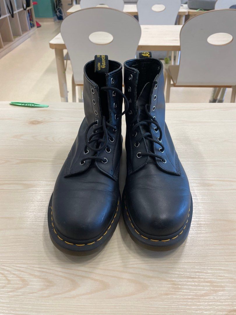 Dr martens outlet newton 43