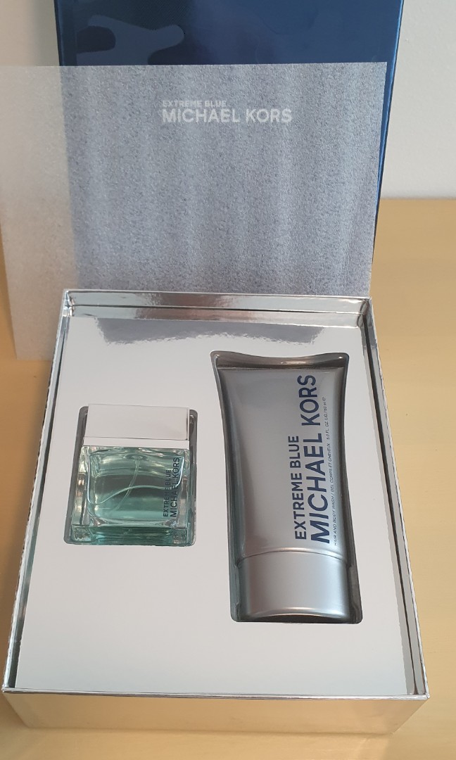 Bộ quà tặng nước hoasữa tắm Michael Kors Extreme Blue For MenEau de  Toilette 70ml150ml  Sản phẩm nước hoa  TheFaceHoliccom