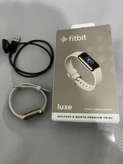 Fitbit Luxe Gold