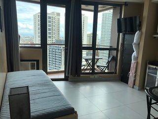 For lease Studio Semi Furnished at KL Tower Makati