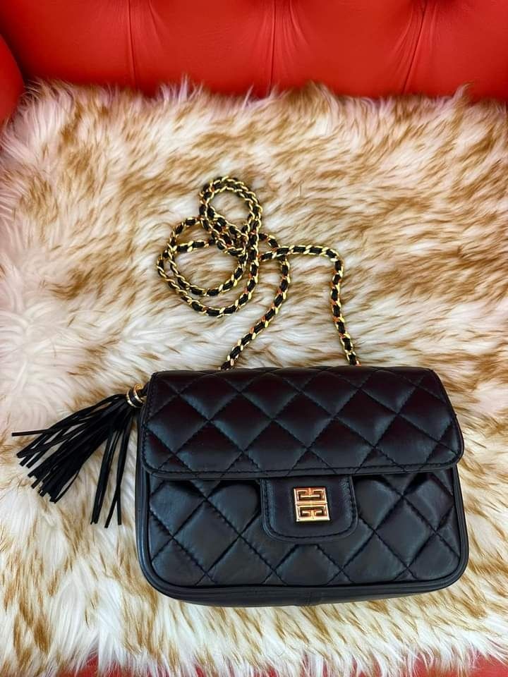 GIVENCHY VINTAGE QUILTED CHAIN SQAURE CROSSBODY BAG Luxury