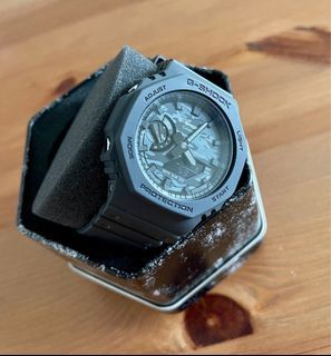 GShock GA-2100CA-8ADR -