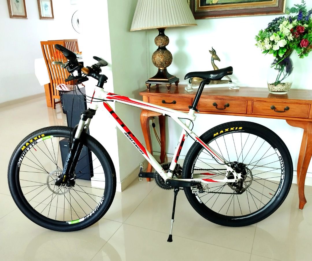Gt avalanche 3.0 red and white clearance