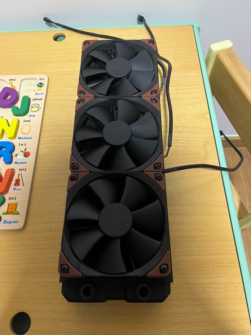 Hardware labs GTX 360 radiator, Computers & Tech, Parts & Accessories, Other Accessories on