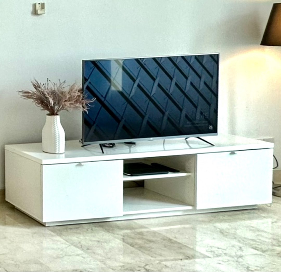Ikea byas outlet tv stand