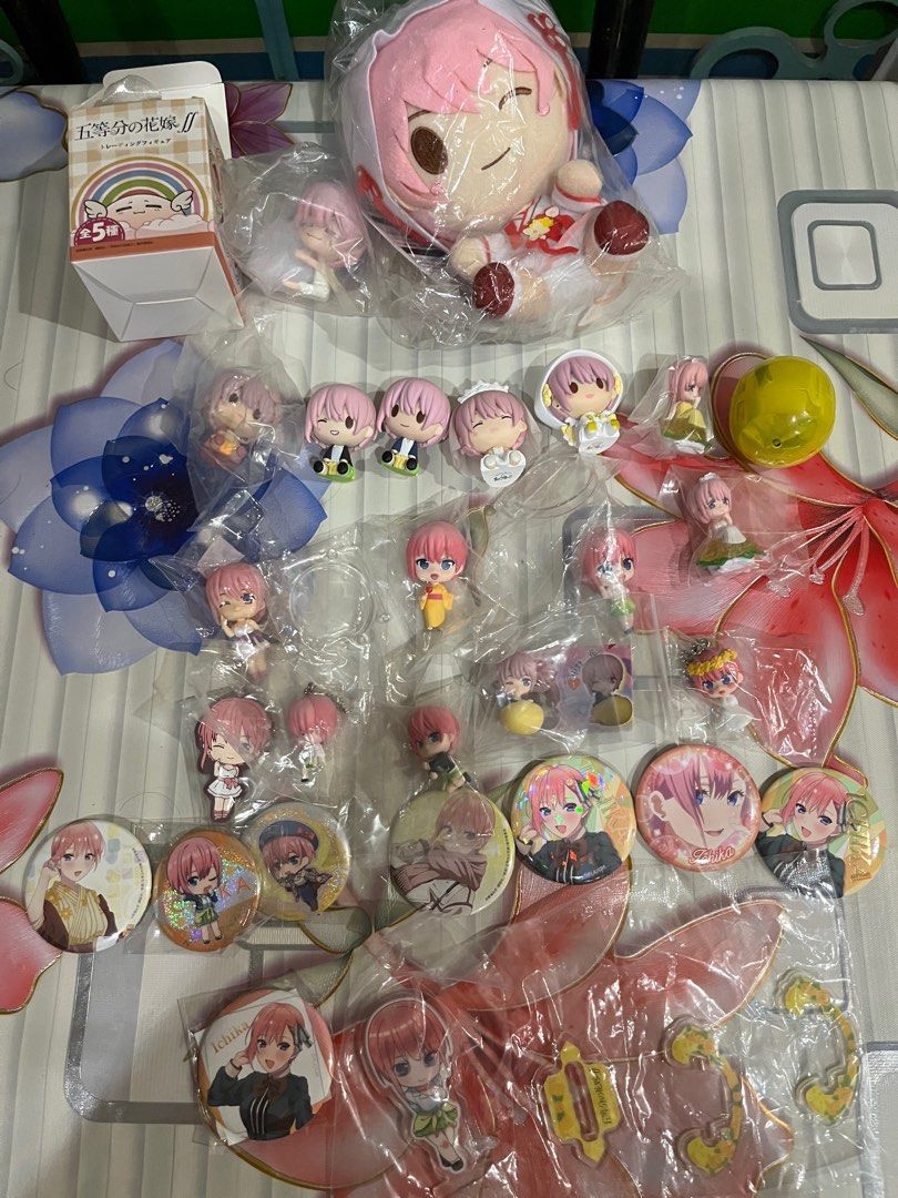 The Quintessential Quintuplets - Can Badges Goldfish Gorgeous Ver. Complete Set of 10 Types [Pre-order Mar 2026] main image 1