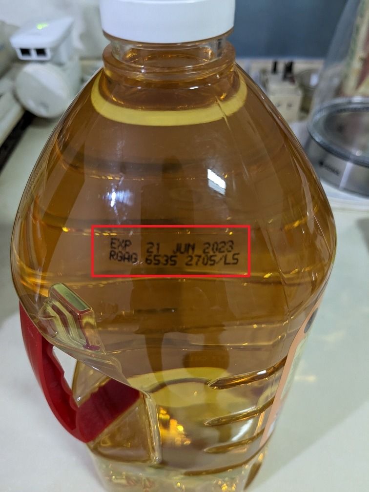 Knife Brand Groundnut Oil 2L Halal (Expiry 21 June 2023), Food & Drinks