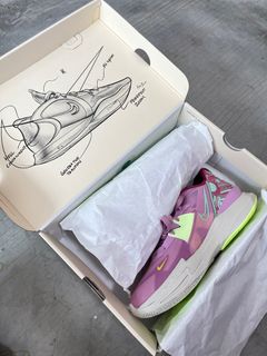 (Category: ) located in . Submitted by scarcitysneakers (Listing ID 1215731088, Image 1). Description: .