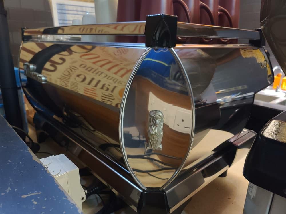 La Marzocco 3grouphead semiauto espresso machines, La Marzocco coffee