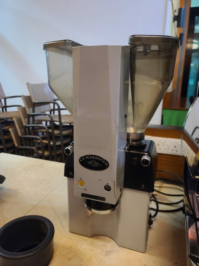 La Marzocco 3grouphead semiauto espresso machines, La Marzocco coffee