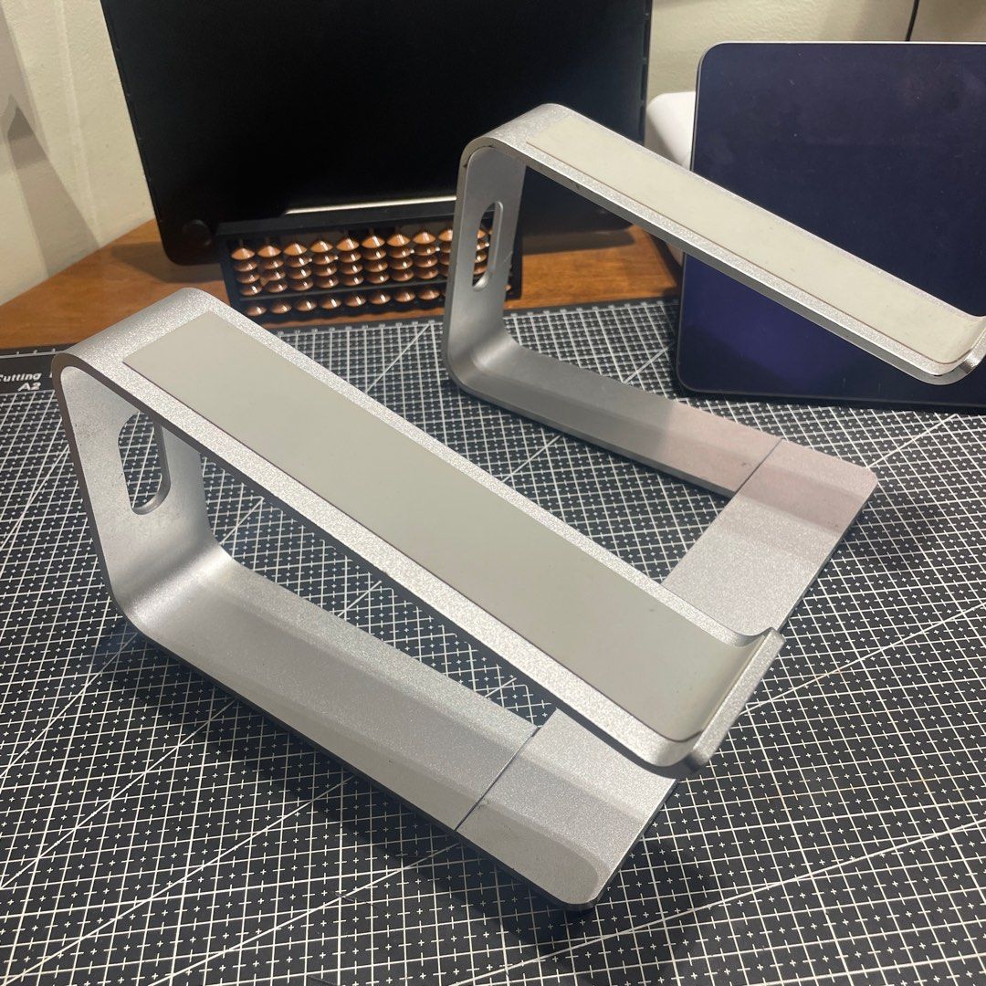 Laptop stand Laptop Riser Aluminum Alloy Hollow Laptop Stand Ergonomic