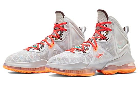 NEW Original Nike Lebron James Basketball 'Fast Food', Men's Fashion,  Footwear, Sneakers on Carousell