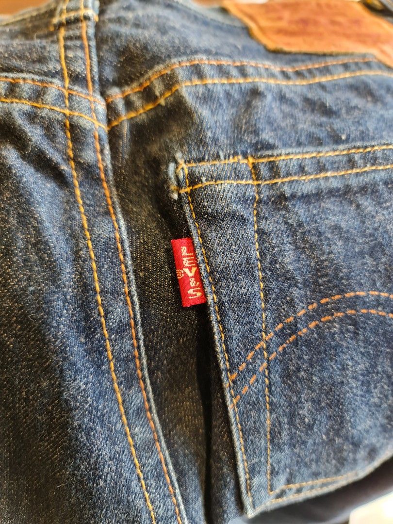 LEVI S BIG E LVC VINTAGE BUTTON 555