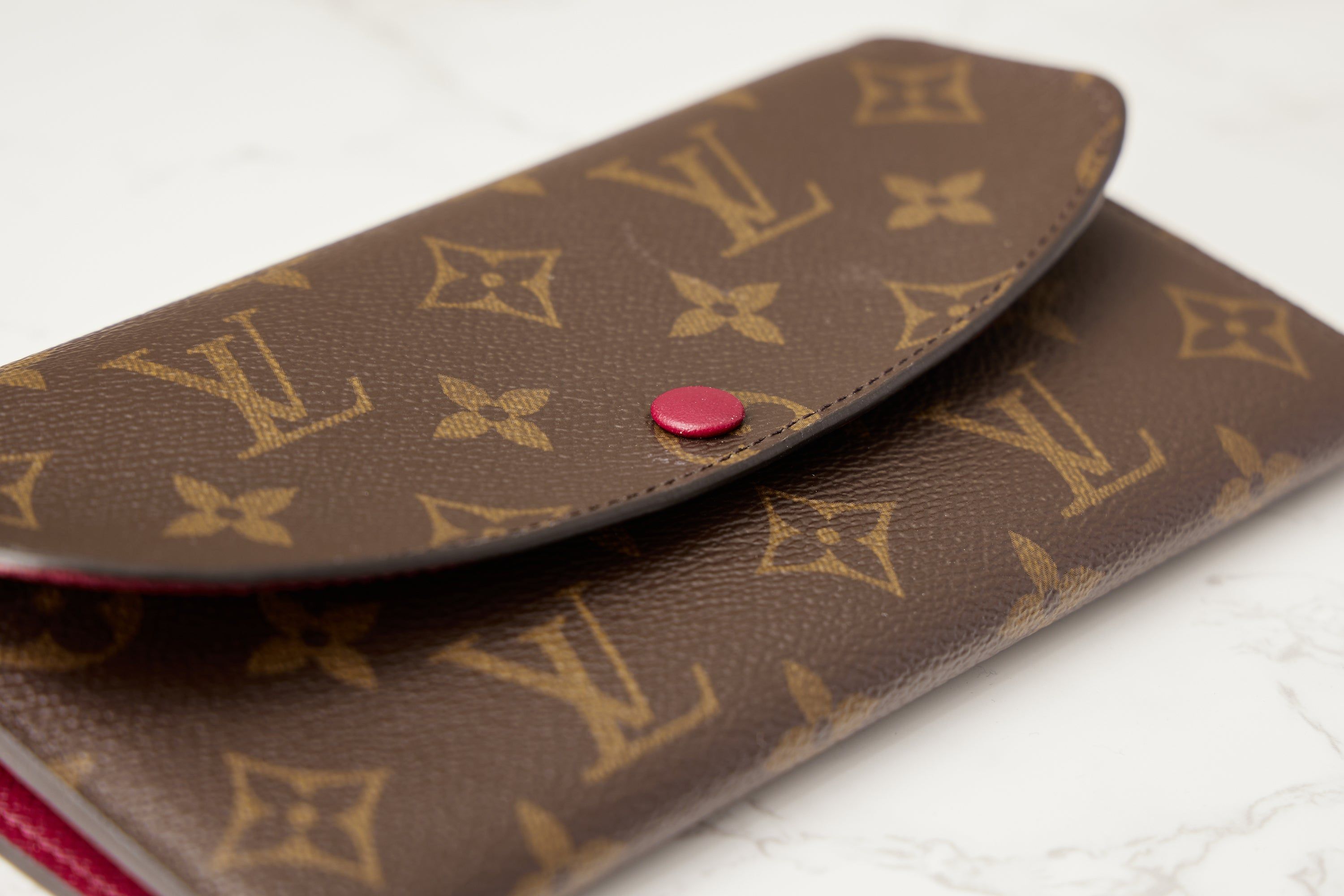 M60697 deals louis vuitton