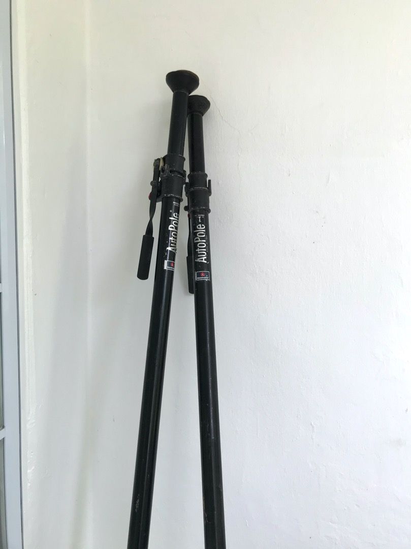 2 Manfrotto Autopoles, Photography, Photography Accessories, Lighting