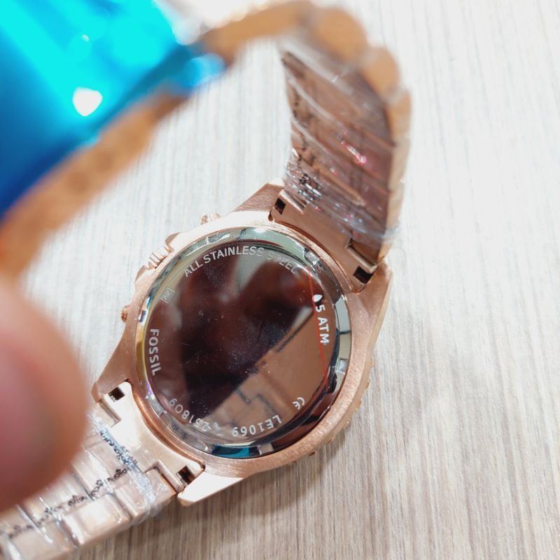 Fossil le1069 on sale
