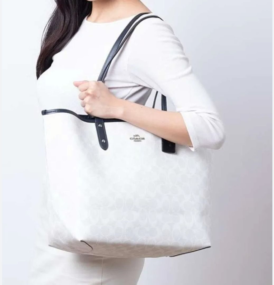 Reversible city tote shop in blocked signature canvas