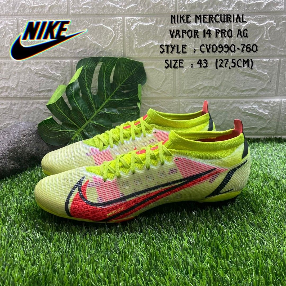 Wallpaper sepatu bola nike top