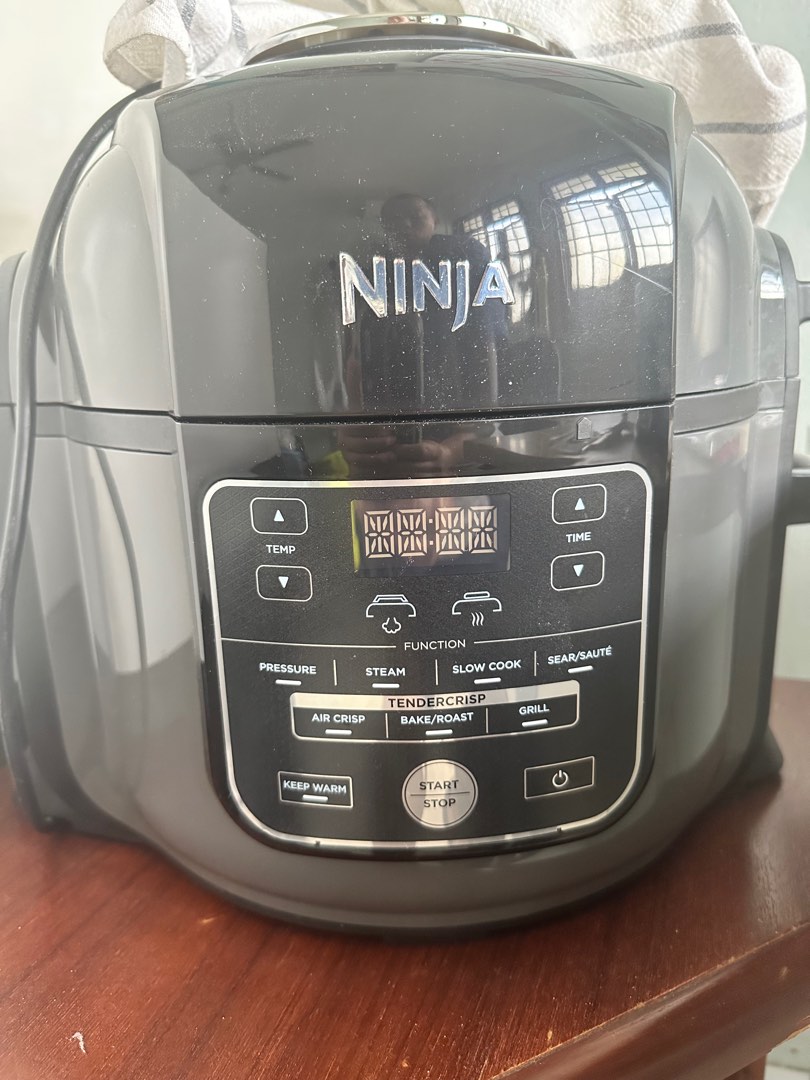 Ninja multi cooker, TV & Home Appliances, Kitchen Appliances, BBQ